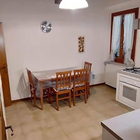 La Casa Di Elisa Apartment Vinci Bagian luar foto