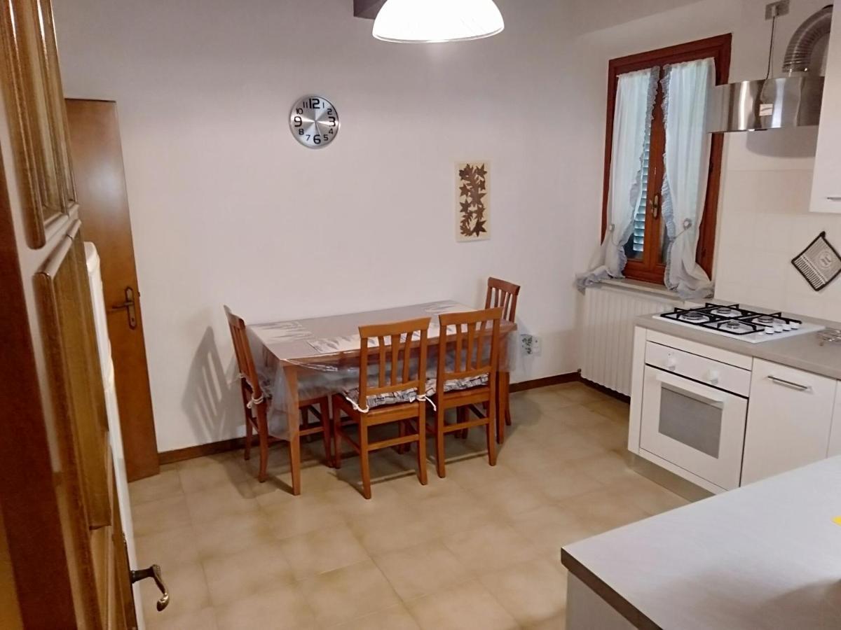 La Casa Di Elisa Apartment Vinci Bagian luar foto